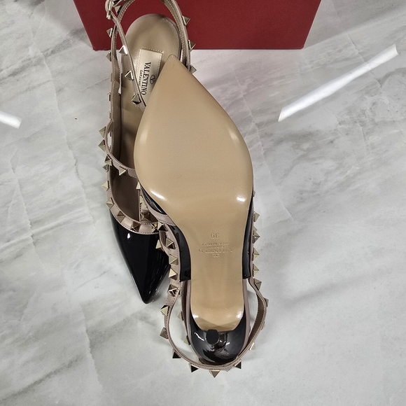 Valentino Garavani Rockstud Black and Tan Women's Shoes - Picture 10 of 12